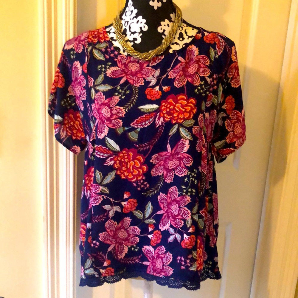 W 5 Floral Lace